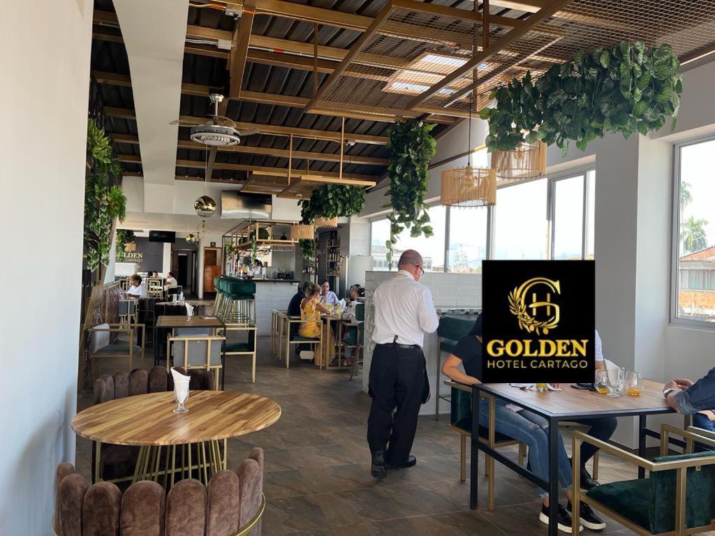 Golden Hotel *